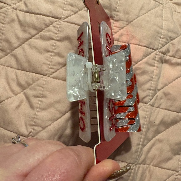 Piper K viral TikTok “ HO-HO-HO “ hair clips. Christmas Holiday hair accessories - Picture 4 of 4